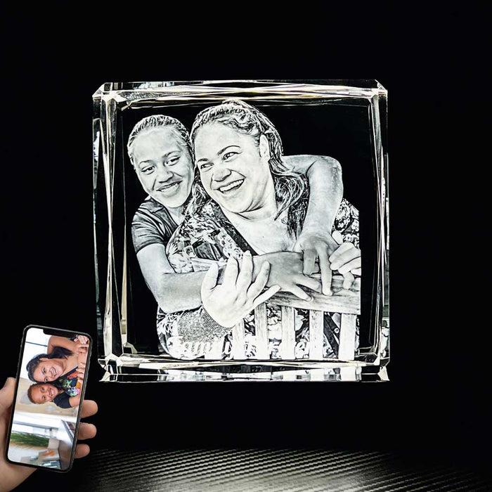 Large 3D Crystal Square